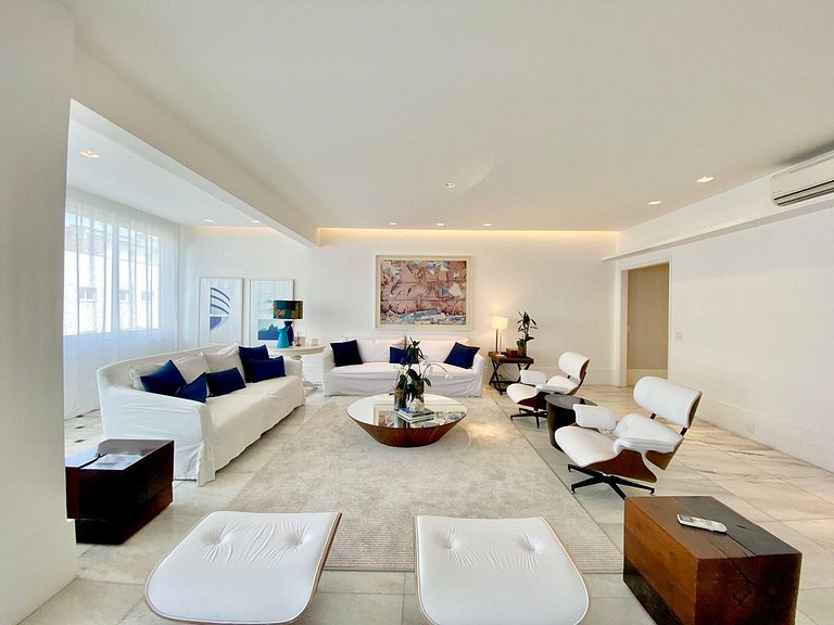 3 Suites with Sea View near Arpoador