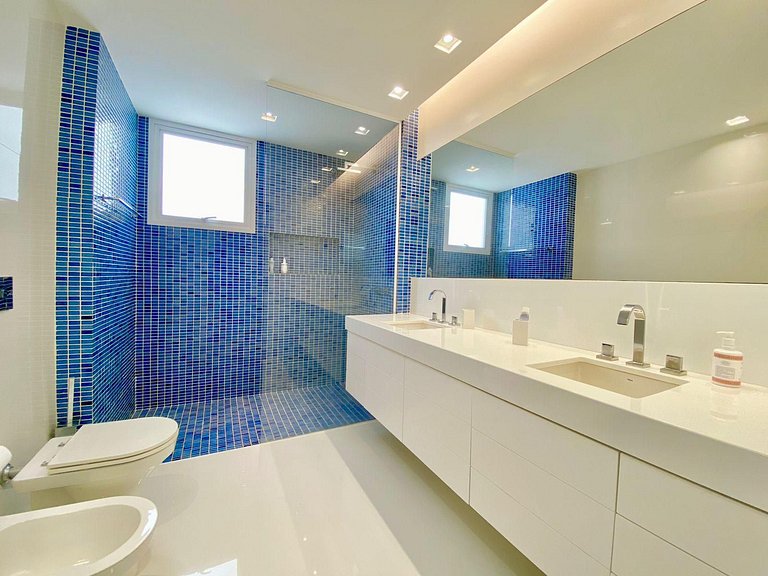 3 Suite con vista mare vicino all'Arpoador