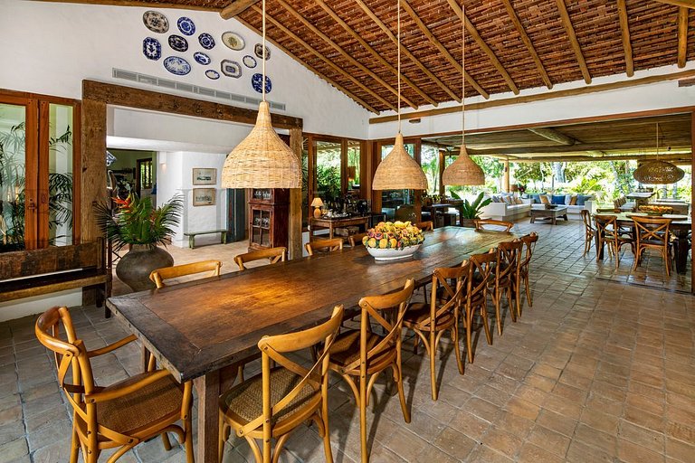 Beachfront with 9 Suites in Itapororoca
