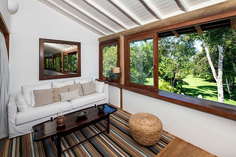 Refugio Frente al Mar con 8 Suites en Bahía - Trc004