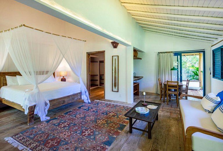 Pé na Areia com 8 Suítes em Itapororoca - Trc004