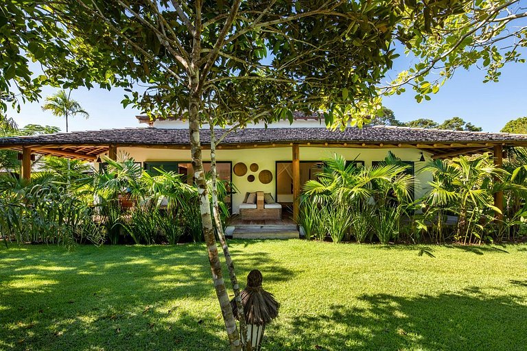 Beachfront with 9 Suites in Itapororoca