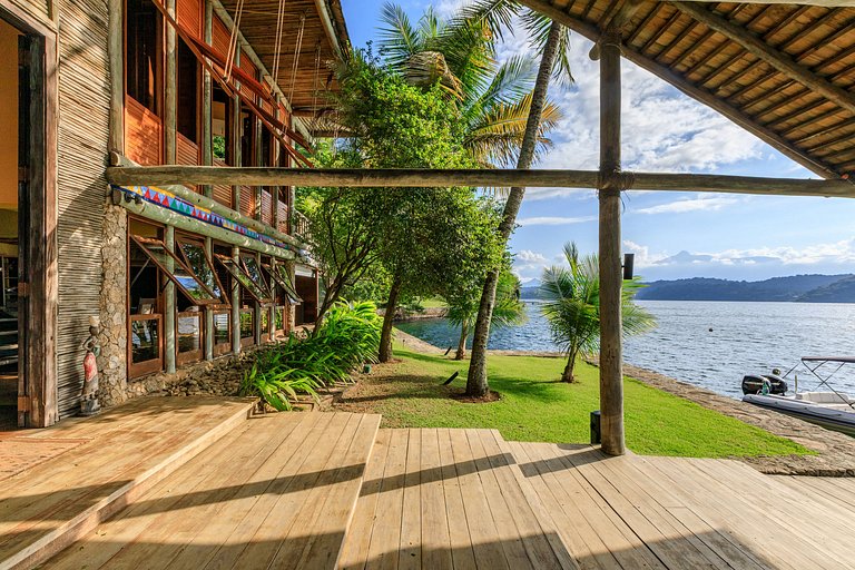 Spectacular villa in Angra dos Reis
