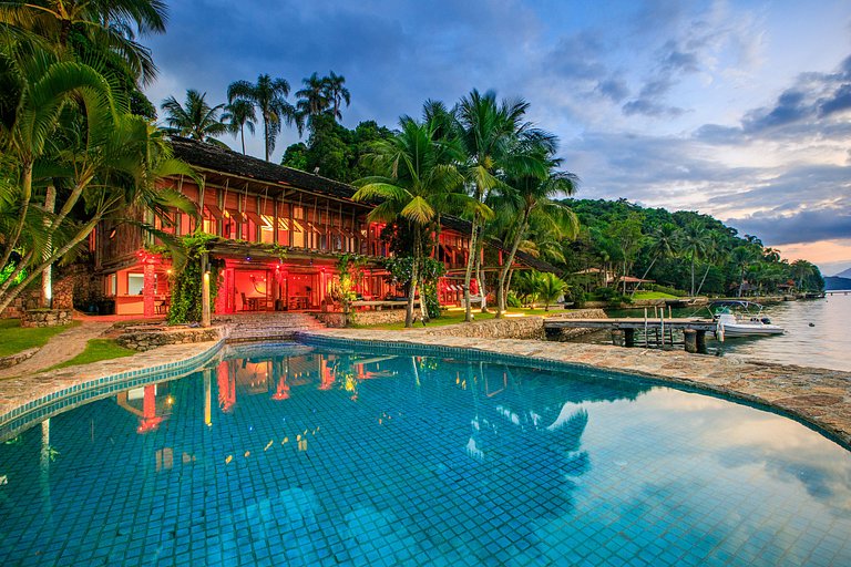 Spectacular villa in Angra dos Reis