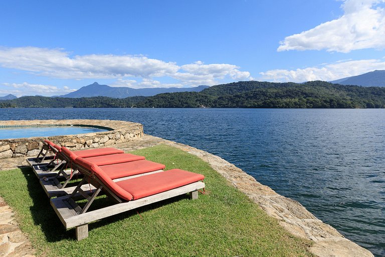 Espectacular villa en Angra dos Reis