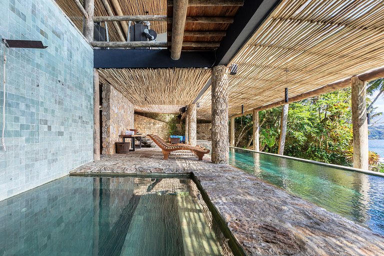 Spectacular villa in Angra dos Reis