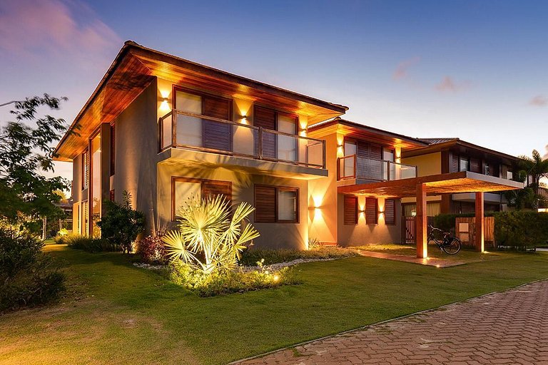 Sophisticated Beach House 150m from Sea
