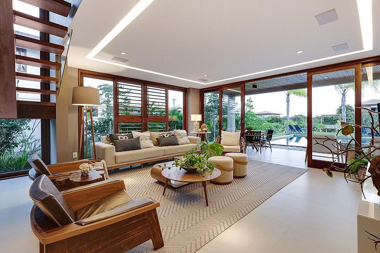Sophisticated Beach House 150m from Sea