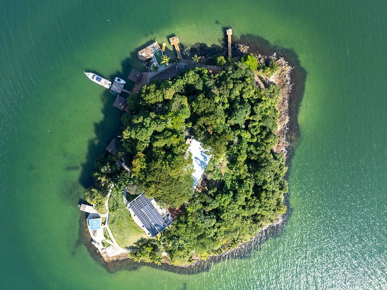 Luxurious island in Angra dos Reis