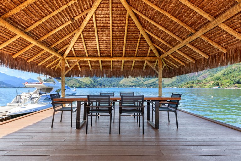 Luxurious island in Angra dos Reis