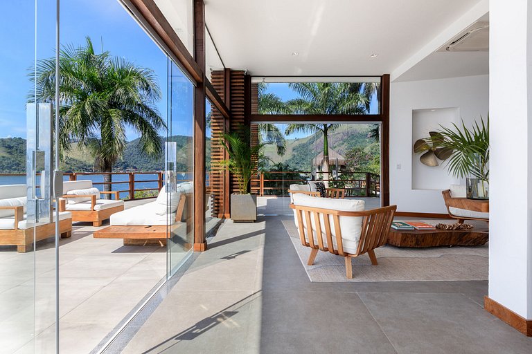Luxuosa ilha em Angra dos Reis