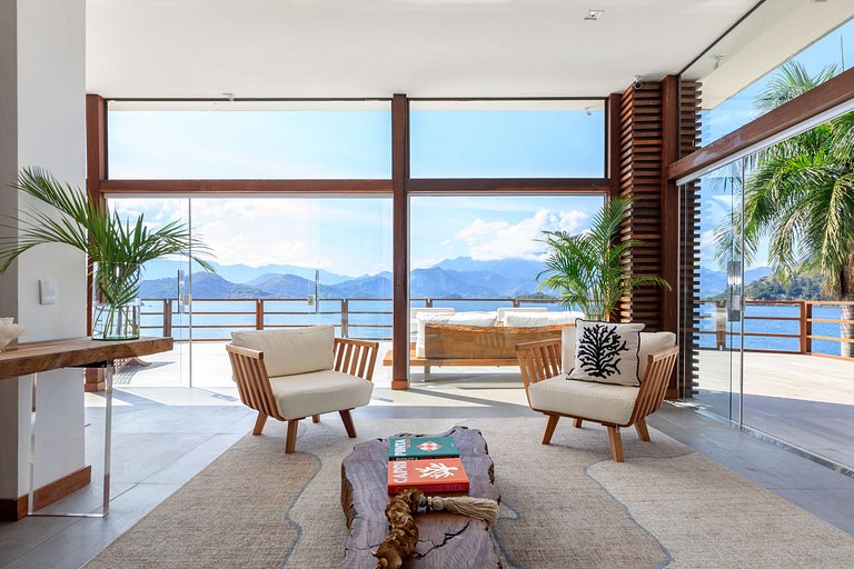 Luxurious island in Angra dos Reis