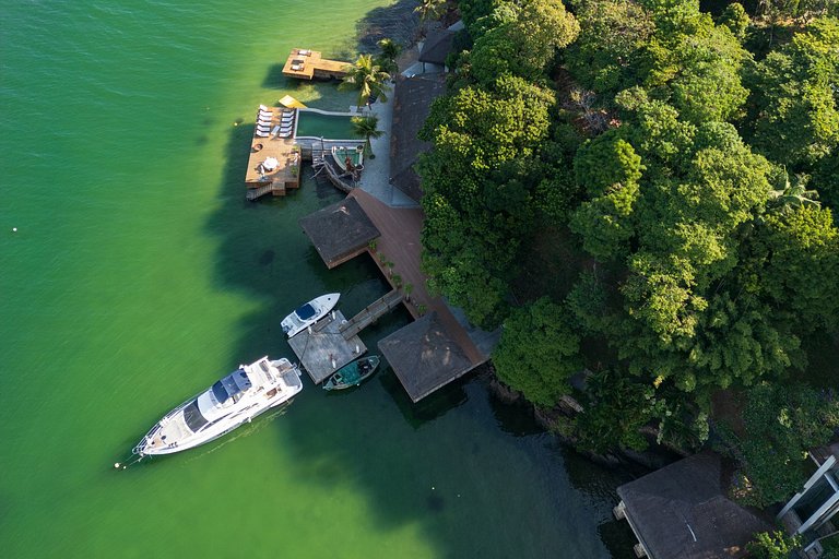 Luxuosa ilha em Angra dos Reis