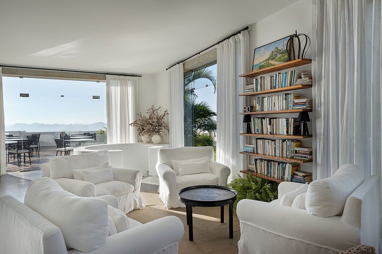 Villa à Santa Teresa avec piscine - San002