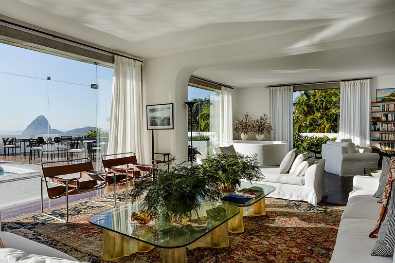 Villa a Santa Teresa con piscina - San002