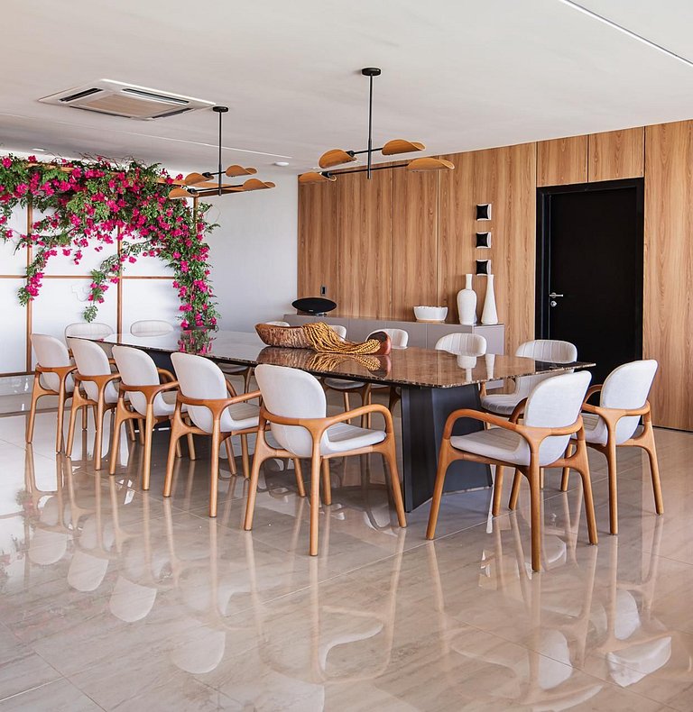 Beachfront Luxury Retreat in Praia do Forte
