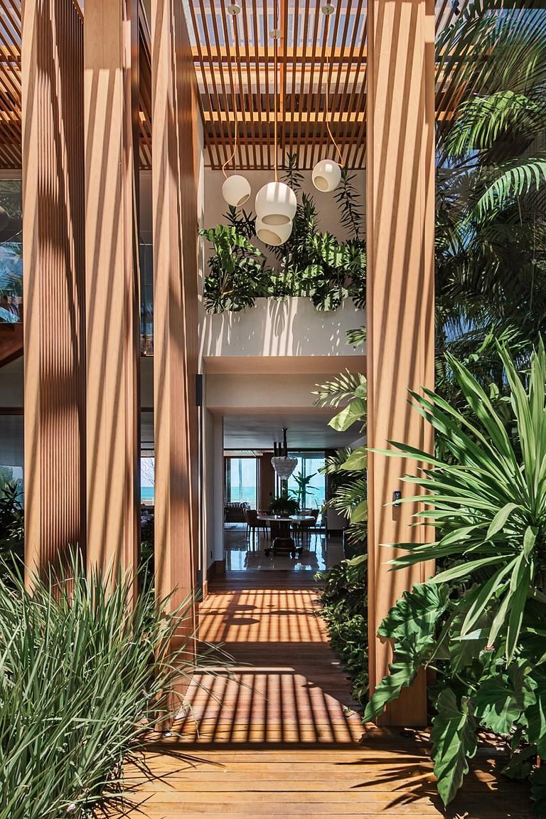 Refuge de Luxe Face à la Mer à Praia do Forte - Prf006