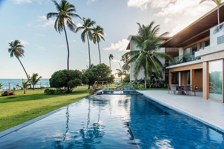 Refúgio Pé na Areia em Praia do Forte - Prf006