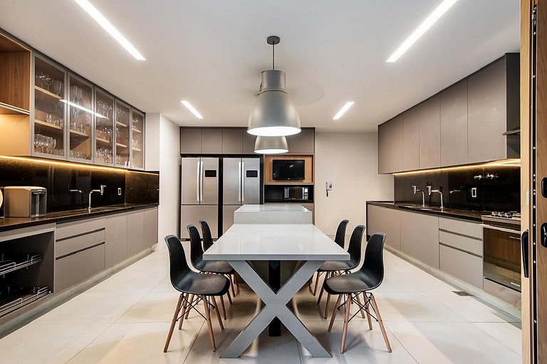 Refúgio Pé na Areia em Praia do Forte - Prf006