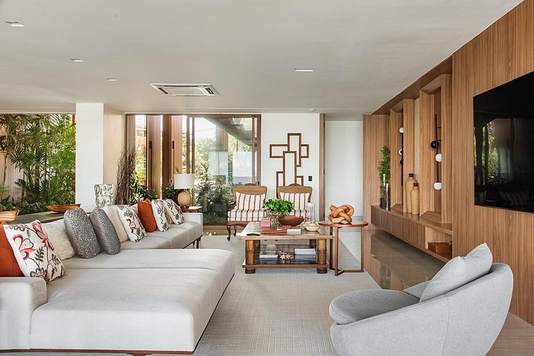 Refuge de Luxe Face à la Mer à Praia do Forte - Prf006