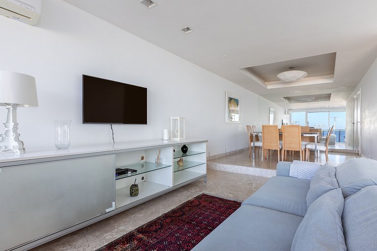 Grande Apartamento Frente-Mar em Ipanema - Ipa007