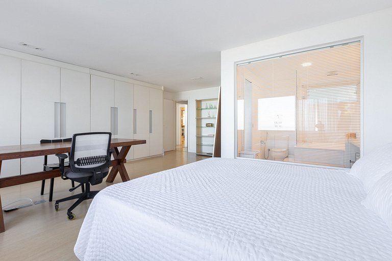 Grande Apartamento Frente-Mar em Ipanema - Ipa007