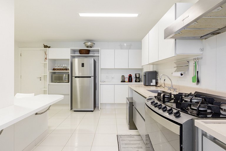 Grand Appartement en Front de Mer à Ipanema - Ipa007