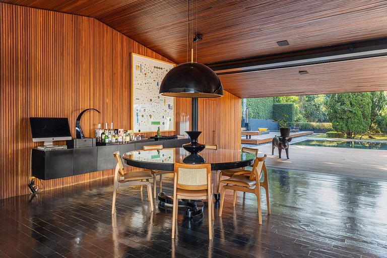 Belle et moderne villa à Morumbi