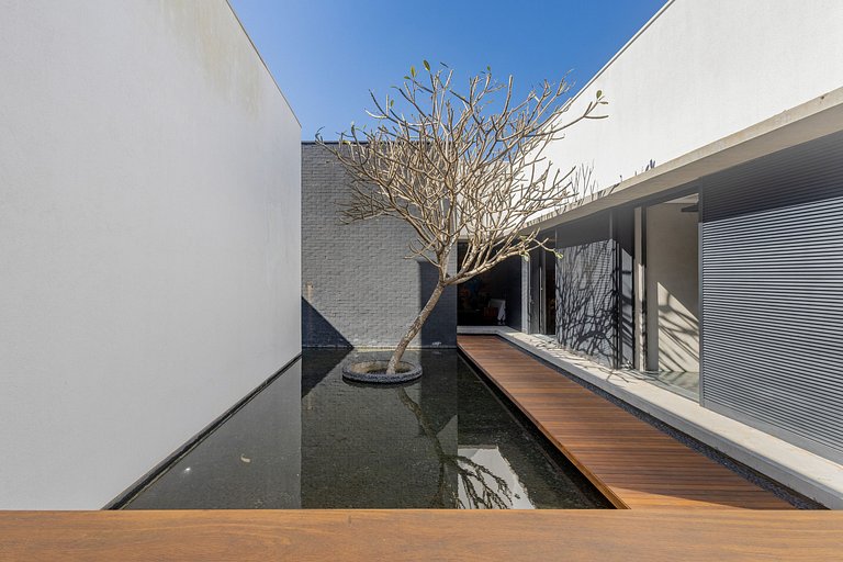 Hermosa y moderna villa en Morumbi - Mor001