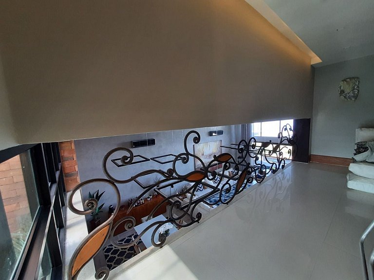 Beachfront Mansion in Itacoatiara - Nit001