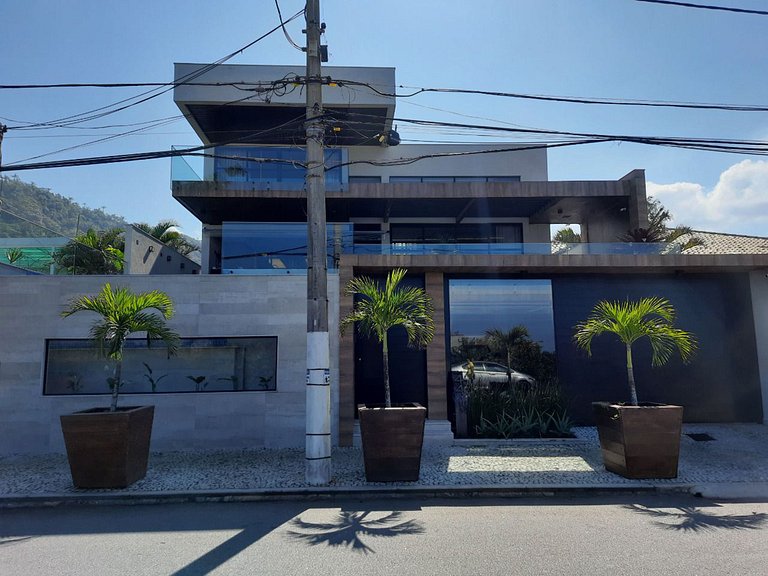 Casa frente mar en la playa de Itacoatiara - Nit001