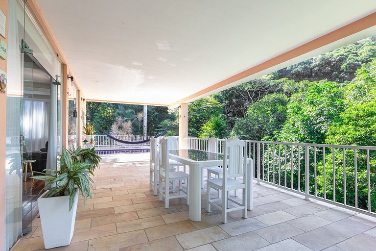 Luxury retreat in São Conrado
