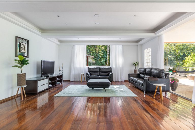 Luxury retreat in São Conrado