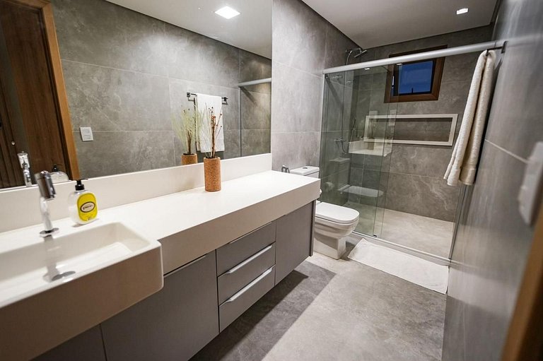 Sofisticación Frente al Mar en Praia do Forte - Prf007