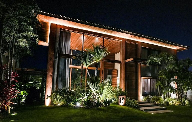 Villa just 3 minutes from the beach at Praia do Forte