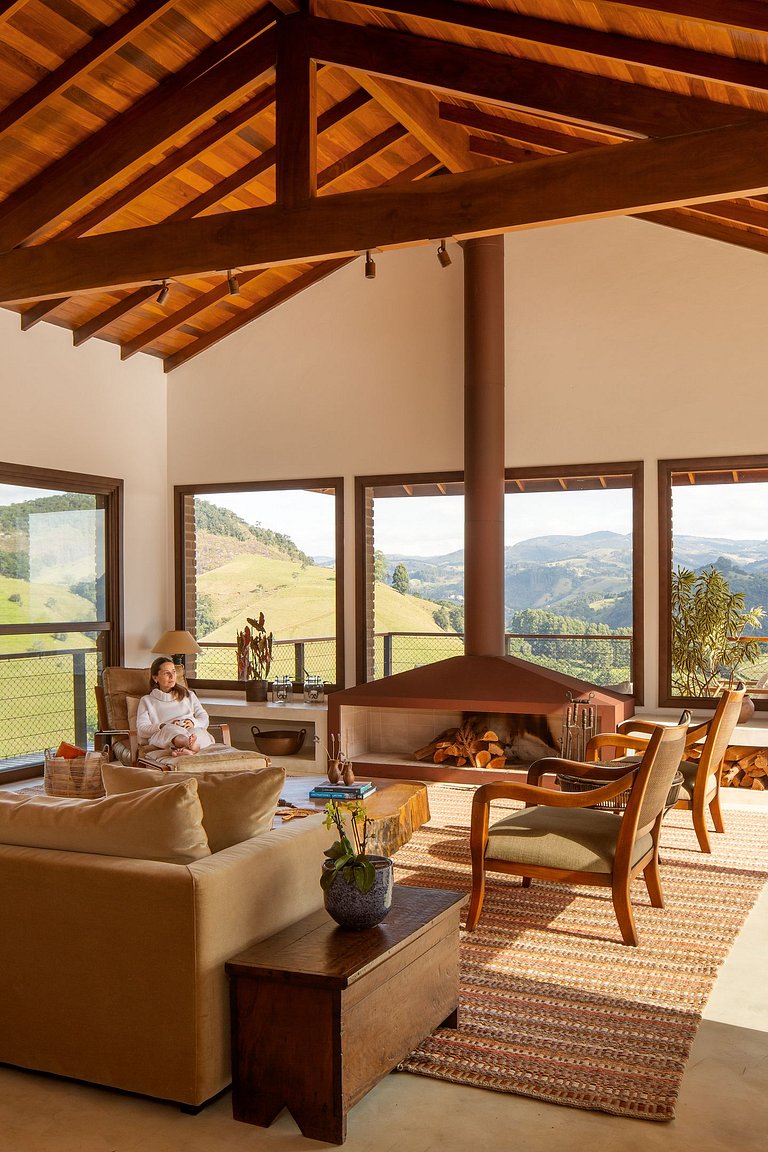 Refúgio Luxuoso na Serra da Mantiqueira