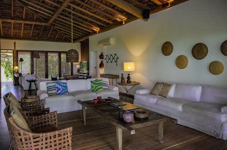 Beach house with pool in Trancoso