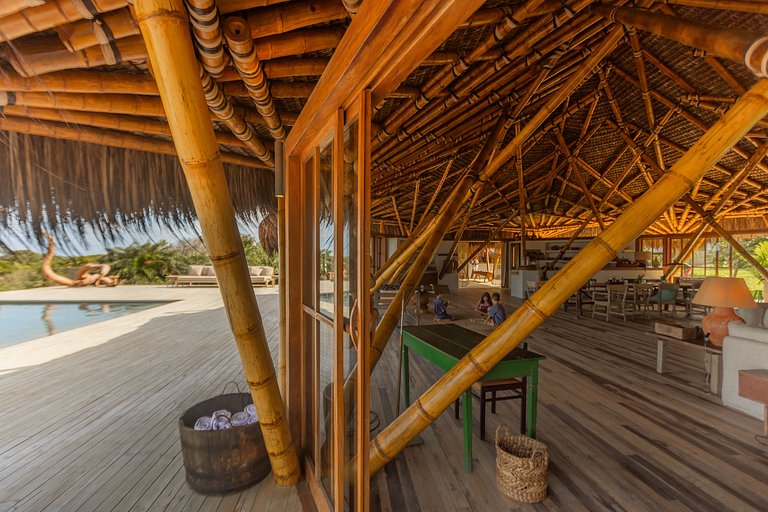 Rustic Elegance by the Sea — Srg003