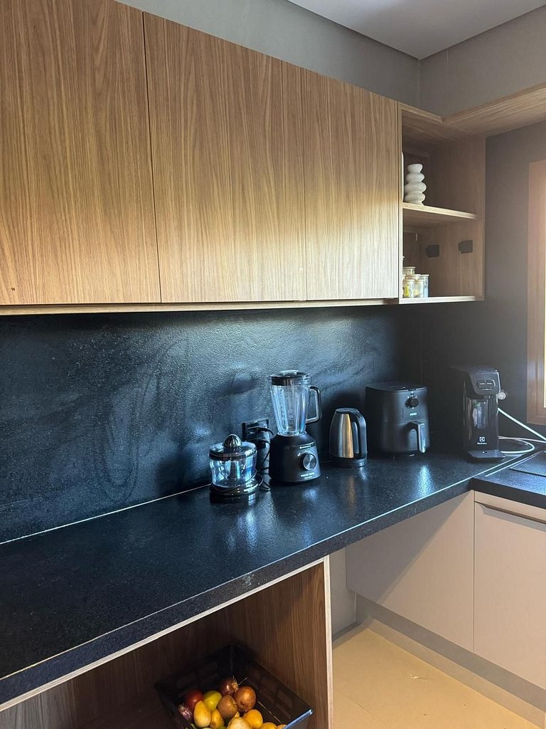 Mansión Exclusiva con 3 Piscinas – Prf008