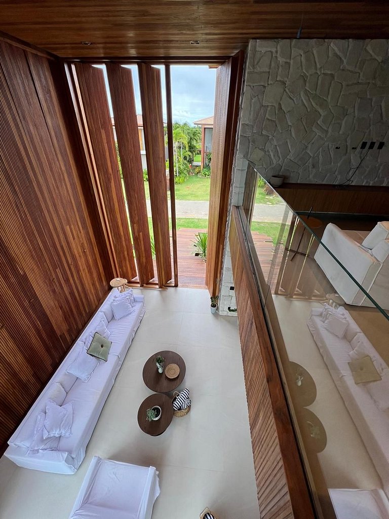 Villa Esclusiva con 3 Piscine – Prf008