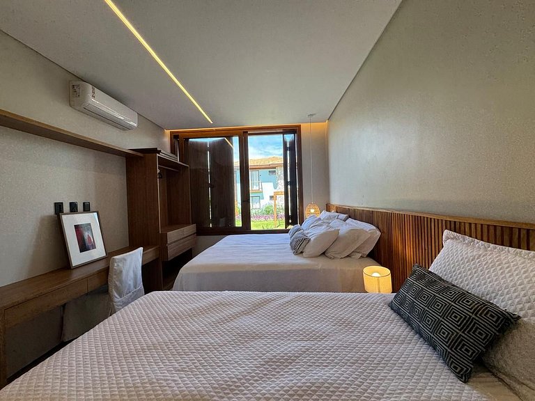 Villa Esclusiva con 3 Piscine – Prf008