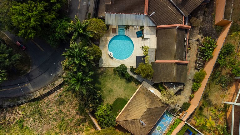 Villa de luxo no Jardim Guedala, Morumbi - Mor002