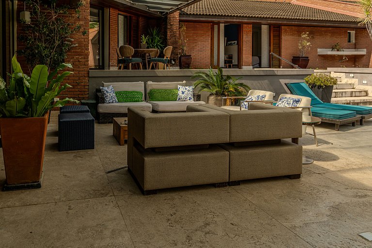 Luxury villa in Jardim Guedala, Morumbi - Mor002