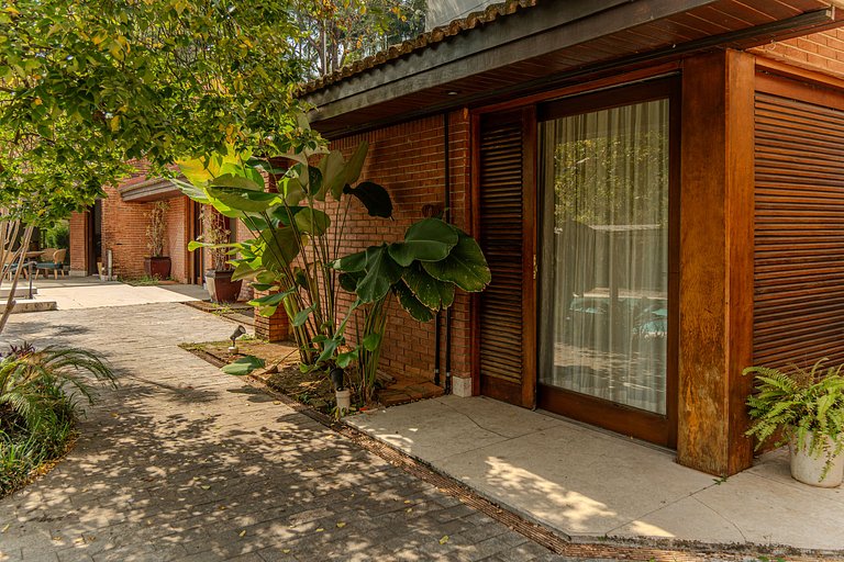 Villa di lusso a Jardim Guedala, Morumbi - Mor002