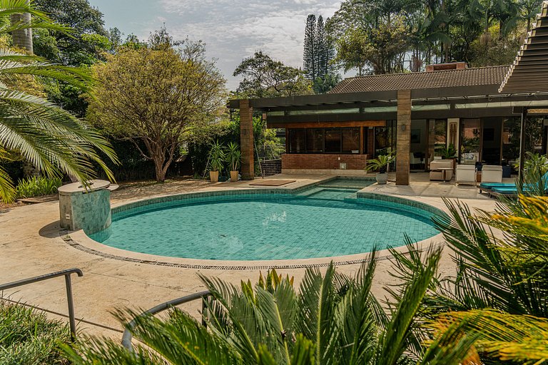 Luxury villa in Jardim Guedala, Morumbi - Mor002