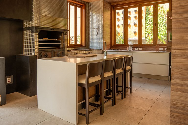 Luxury villa in Jardim Guedala, Morumbi - Mor002