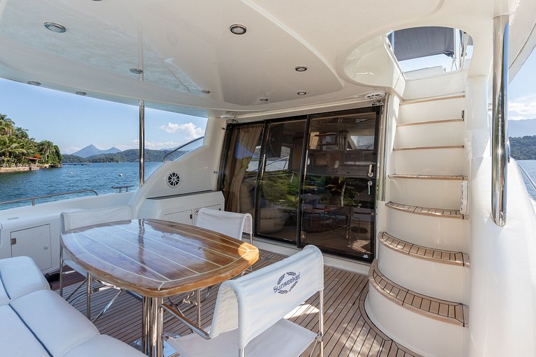 Sunseeker Manhattan 74, em Angra dos Reis - Boa010