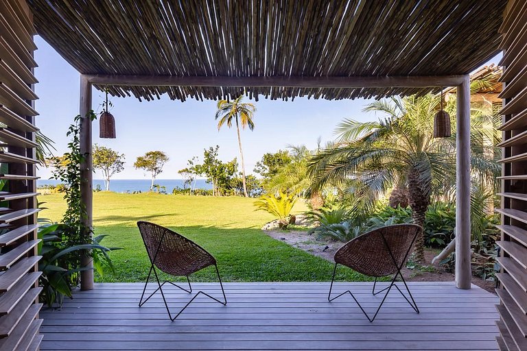 Exclusive Retreat in Altos de Trancoso - Trc109