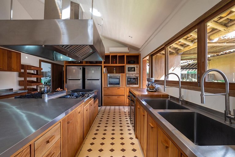 Exclusive Retreat in Altos de Trancoso - Trc109