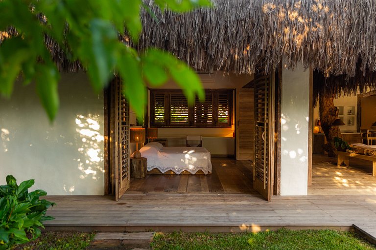 Villa with Pool and 3 Suites in Trancoso
